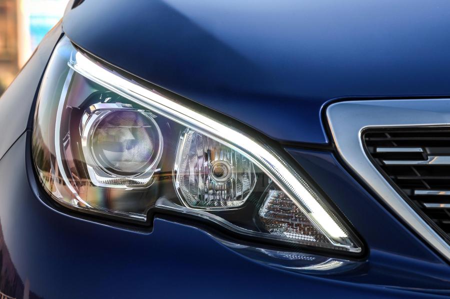 Детали экстерьера Peugeot 308 2018 года  (ZA) (фото 5 из 10)